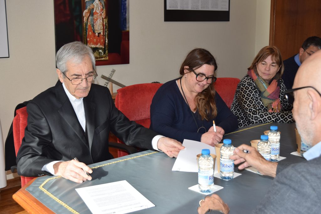 Signatura conveni cessió d'ús del Monestir de Santa Maria de Gerri